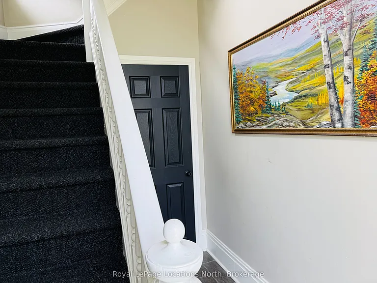 154 Hickory St #B — Photo 4