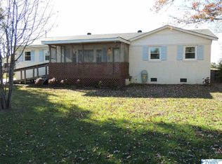 302 Suffield St, Athens, AL 35611