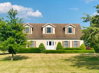 59973 Indian Lake Rd, Dowagiac, MI 49047