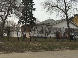 313 5th Ave NE, Watertown, SD 57201