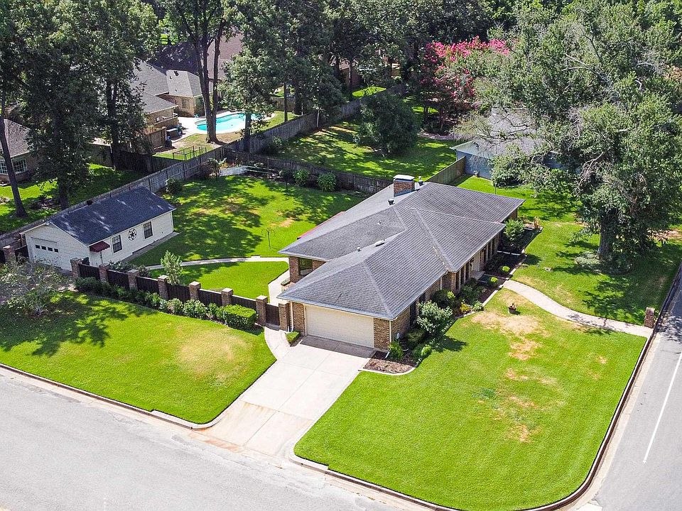 1st image of 4920 Trenton Dr