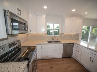 403 Gloucester Dr, Costa Mesa, CA 92627