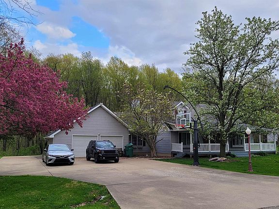 2nd image of 1753 S Deer Park Dr