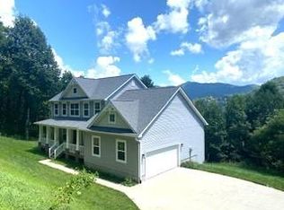 140 Mayflower Ct, Waynesville, NC 28785