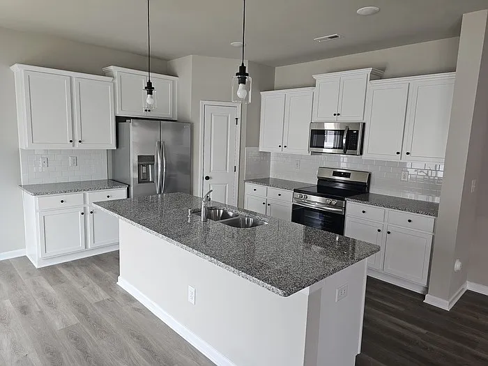 4220 Stoneygreen Ln — Photo 3
