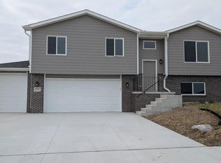 7721 N 50th St, Lincoln, NE 68514