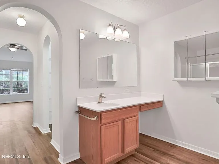 11 Wheatfield Dr — Photo 21