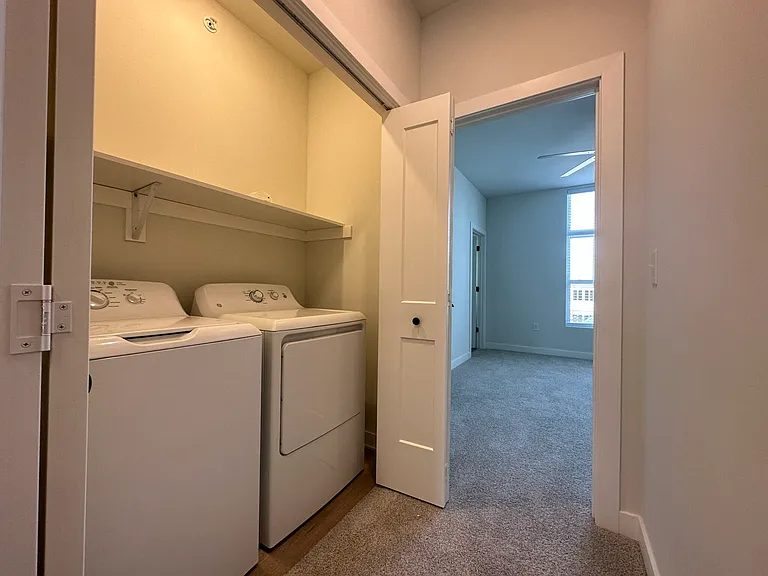 2185 Wisconsin Ave — Photo 16