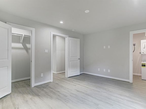 3rd image of 645 E 11th 1/2 St APT 2