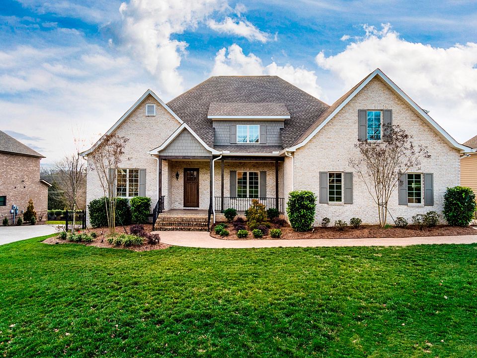 548 Stratfield Way
