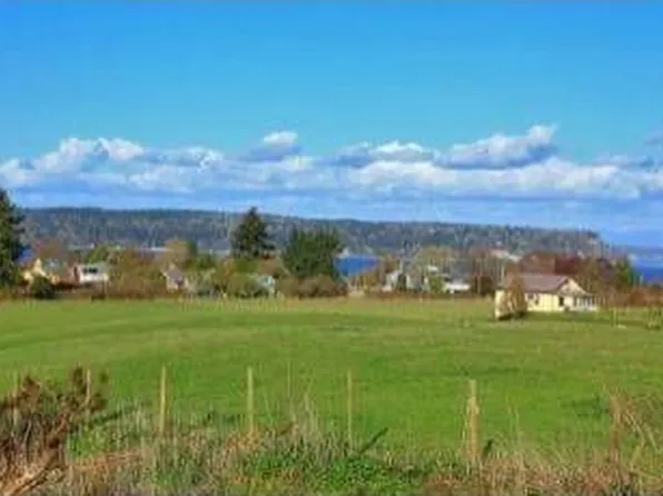 612 6th St, Langley, WA 98260