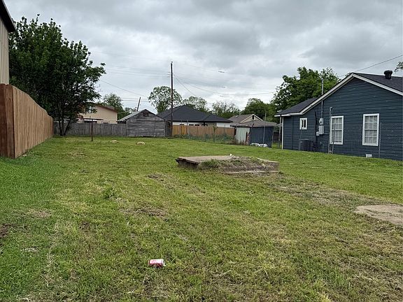 2nd image of 1423 Hendricks Ave