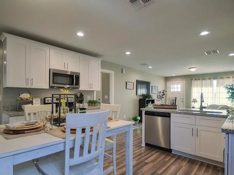 4281 W Taylor St — Photo 4