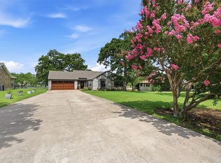 1344 Kiowa Dr E, Lake Kiowa, TX 76240