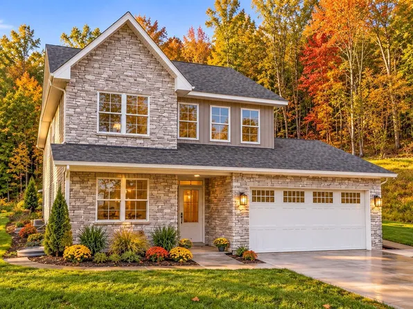 205 Sabre Ct, Morgantown, WV 26508