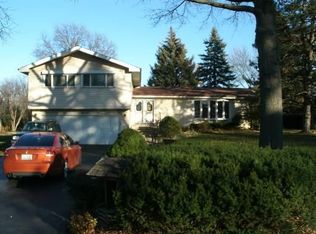 6537 S Quincy St, Willowbrook, IL 60527