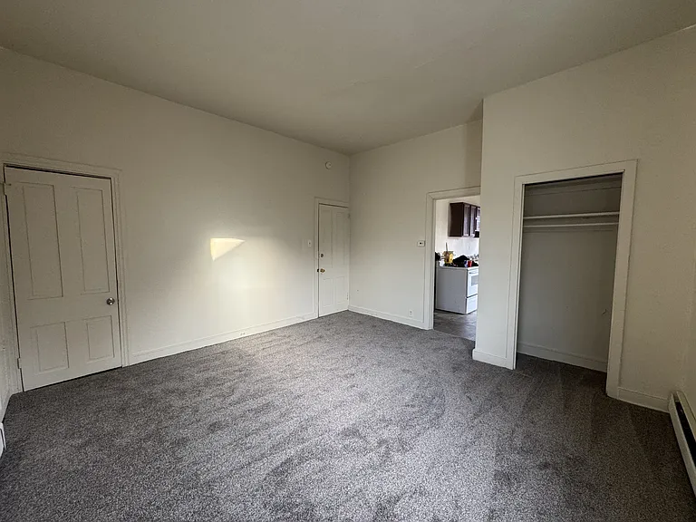 545 W Philadelphia St #B — Photo 2