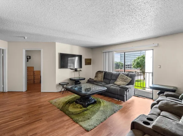 2830 S Bartell Dr APT 25, Houston, TX 77054