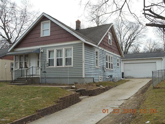 2nd image of 1016 E Alcott St