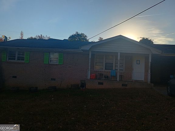 2nd image of 2334 Woodcastle Ln
