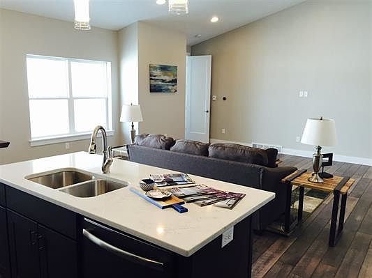 4th image of 1416 Watson Way