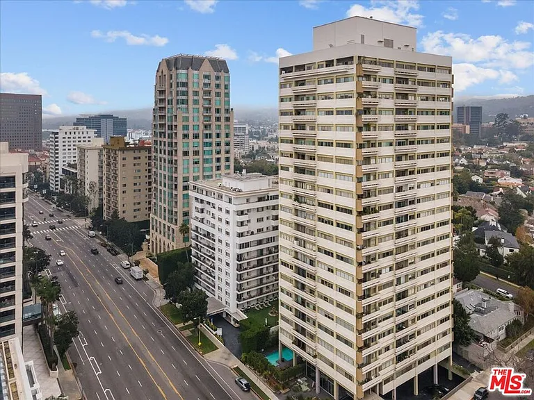 10701 Wilshire Blvd #1903 — Photo 3
