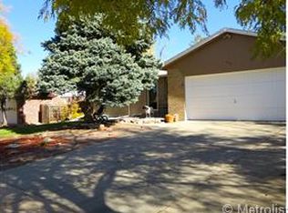 610 S Oswego St, Aurora, CO 80012