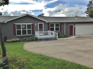 6252 Sherrie Ln, Gillett, WI 54124