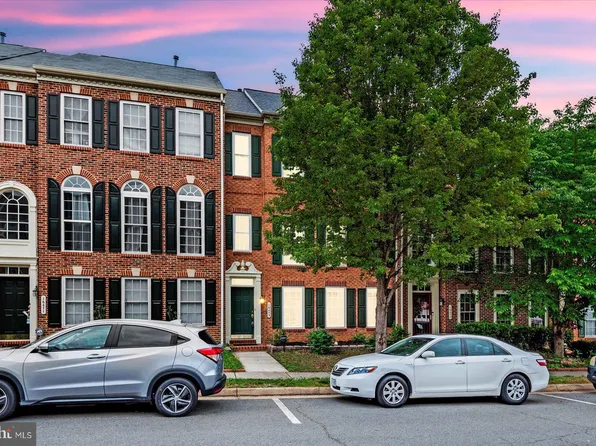 16473 Steerage Cir, Woodbridge, VA 22191