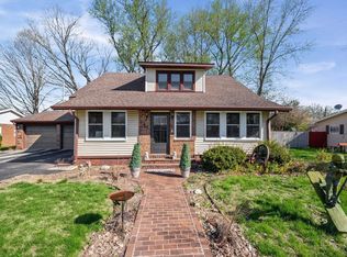 602 Valley Dr, Crawfordsville, IN