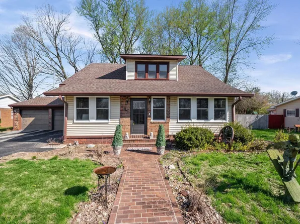 602 Valley Dr, Crawfordsville, IN 47933