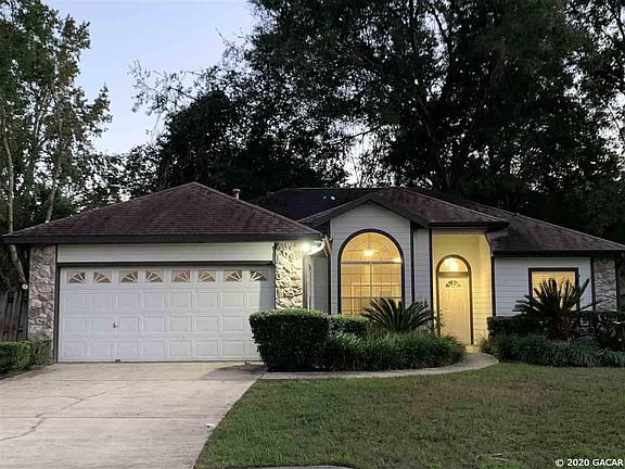 2nd image of 11123 NW 37th Ln