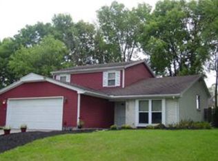 70 Clearview Dr, Springboro, OH 45066
