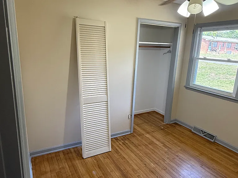 110 Willow St — Photo 14