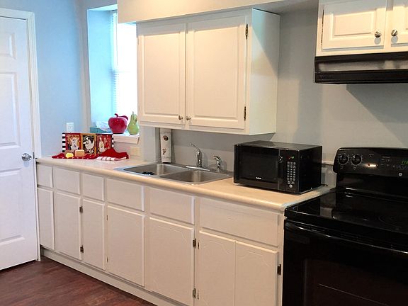 Kitchen in main level apartm