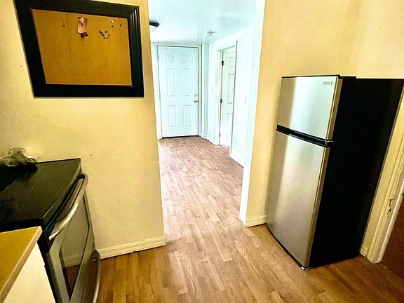 2nd image of 1411 Park Ave