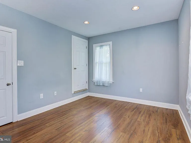 487 N Church St — Photo 19