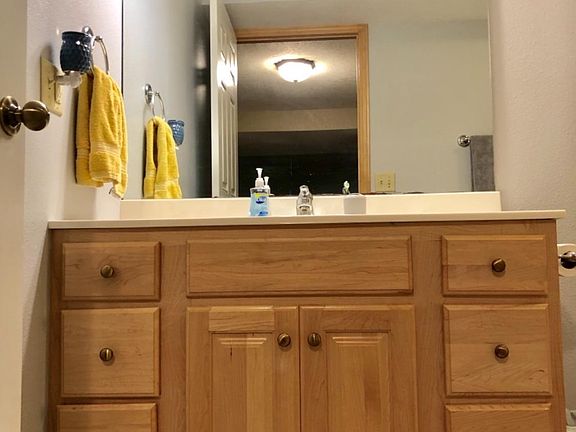 2nd image of 208 Marje Ct