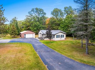 W13644 Eagle River Rd, Silver Cliff, WI 54104
