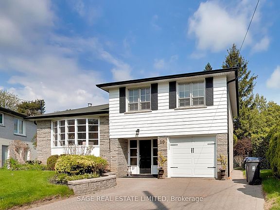 2nd image of 10 Gaspe Rd