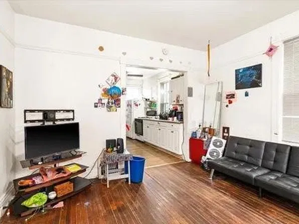 606 E 11th St, Duluth, MN 55805
