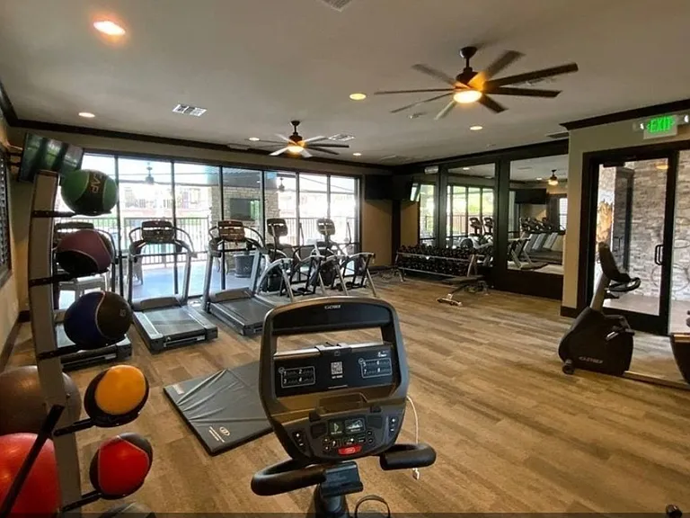 10373 Addie De Mar Ln — Photo 2