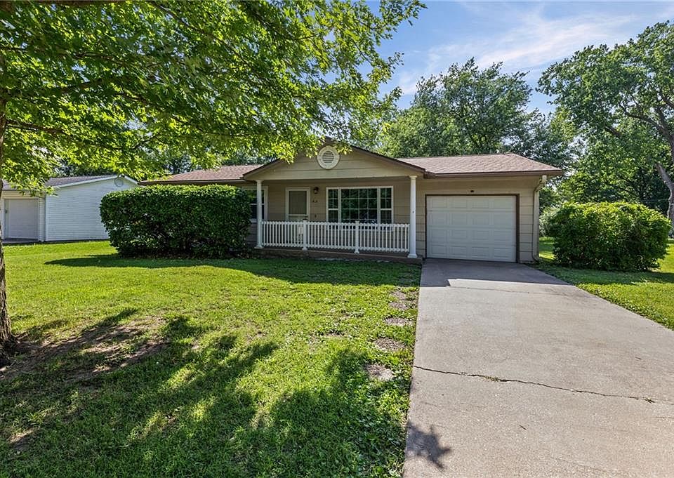 1st image of 414 Kansas Dr