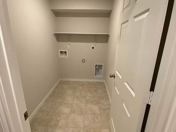 5th image of 9509 Murandy Dr