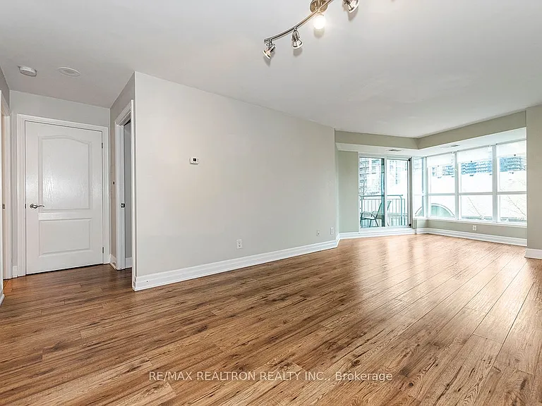 2111 Lake Shore Blvd W #505 — Photo 12