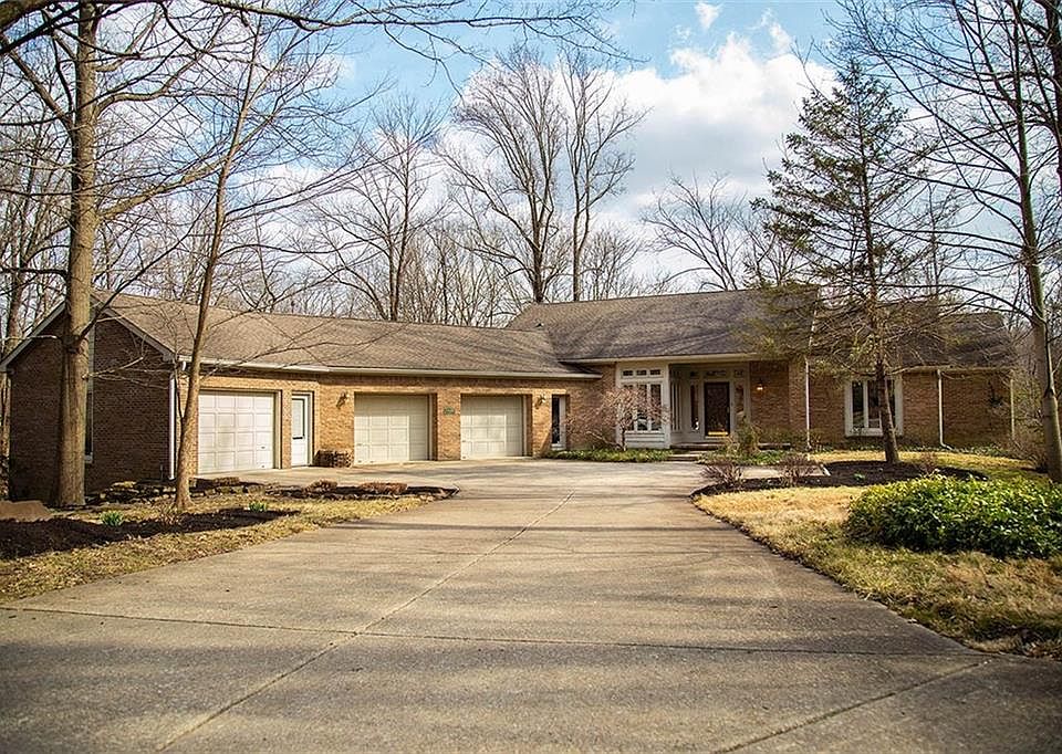 1st image of 8901 Woodacre Ln