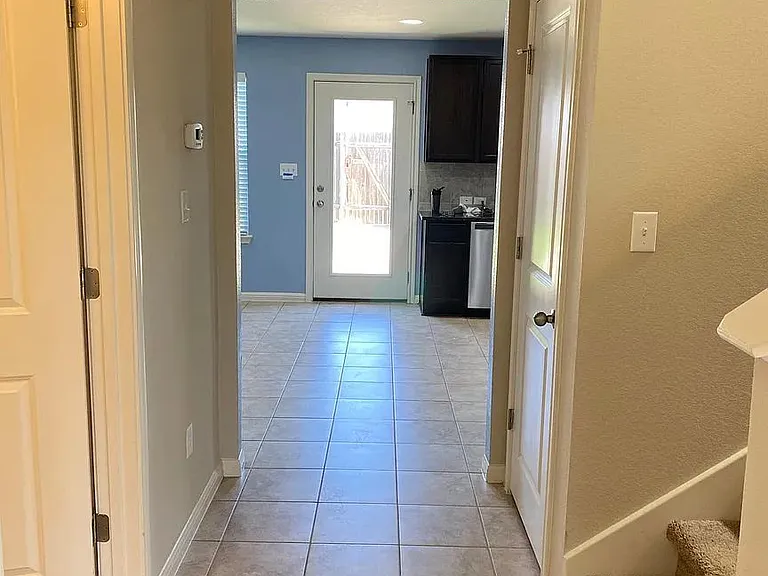 1010 Sand Post Pl — Photo 9