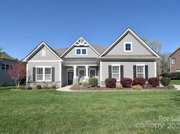 3015 Chalet Ln, Matthews, NC 28104