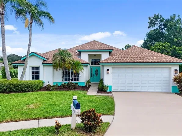 3202 Fox Squirrel Ln, Valrico, FL 33596