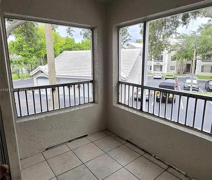 2880 N Oakland Forest Dr #214 — Photo 4